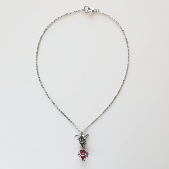 Gothic red Victorian vampire chainmaille necklace with a small silver chain - Picture 4 of 7